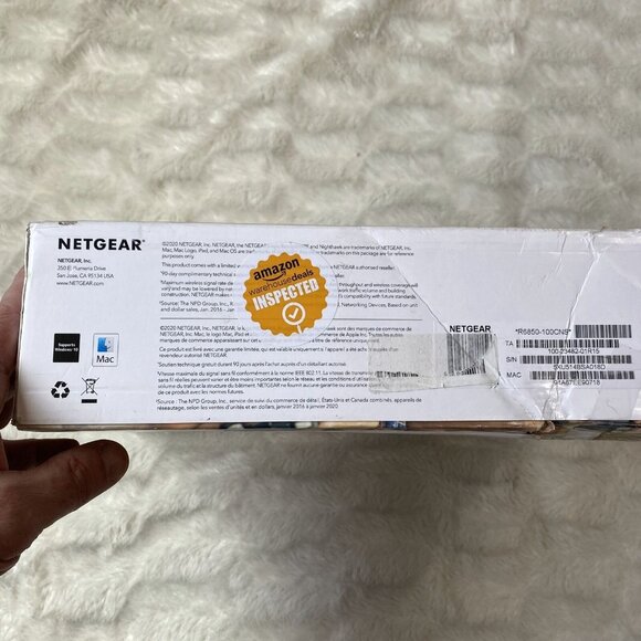 Netgear AC2000 Black Wireless Dual Band Gigabit Smart Wi-Fi Router - Picture 2 of 5